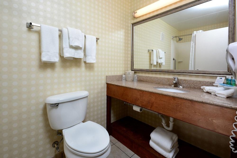Holiday Inn Express Lynchburg By Ihg Zewnętrze zdjęcie