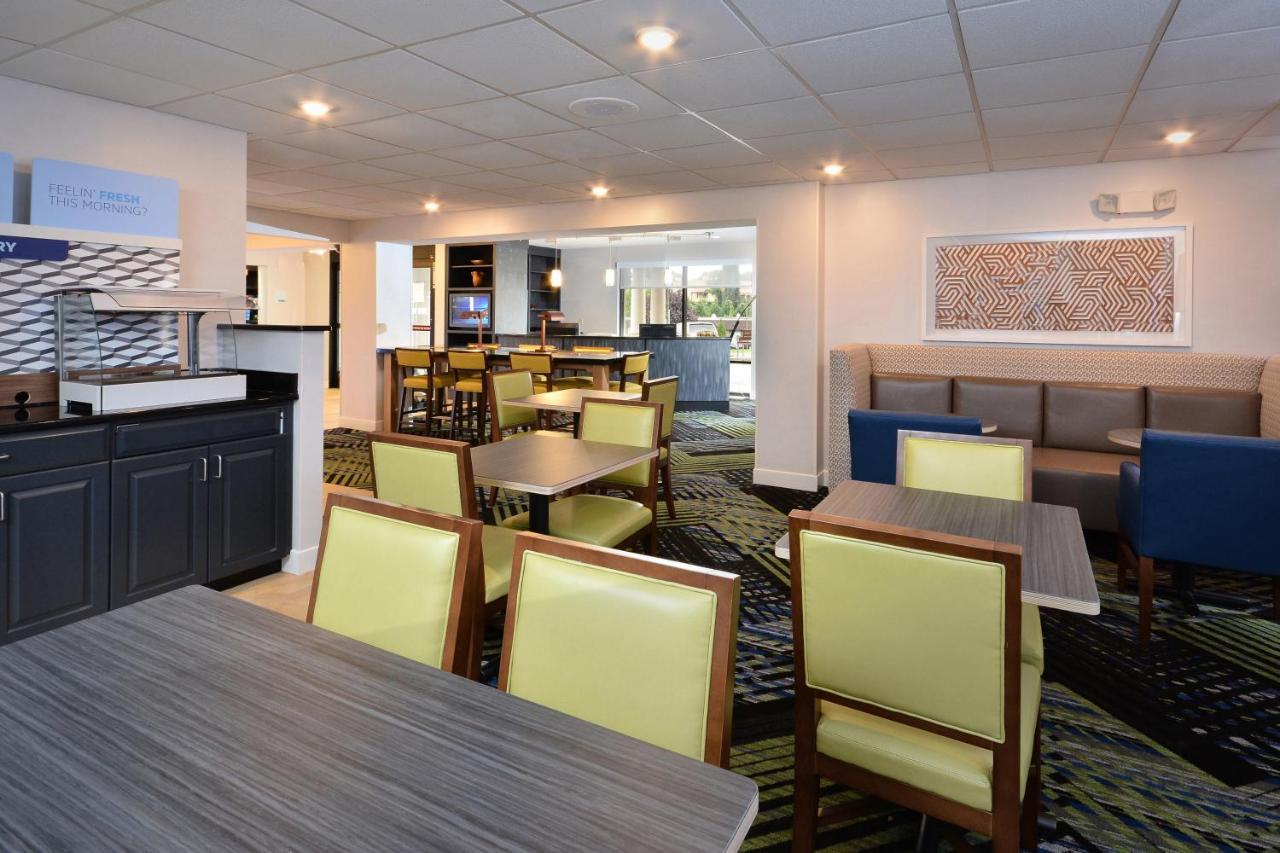 Holiday Inn Express Lynchburg By Ihg Zewnętrze zdjęcie