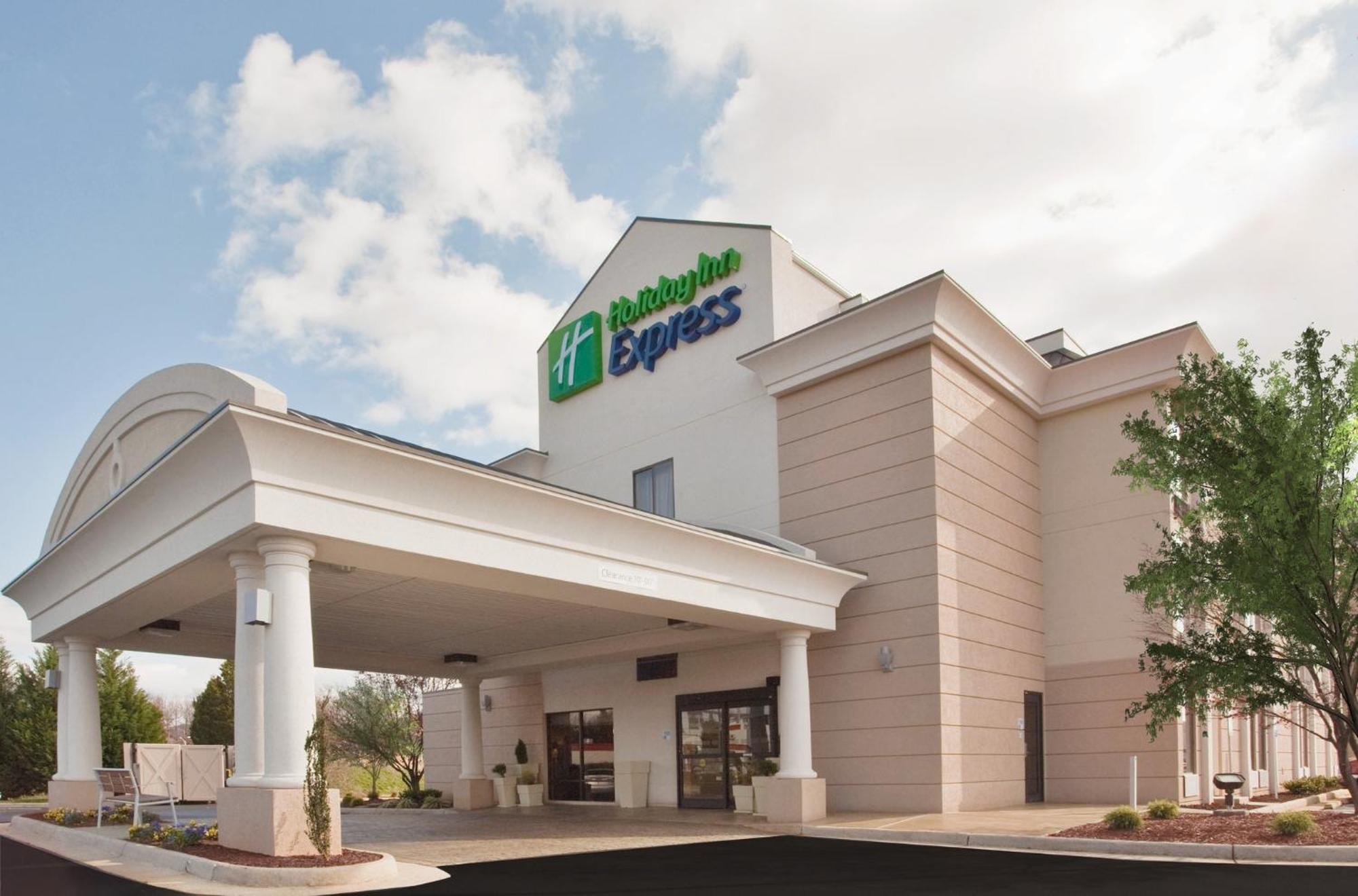 Holiday Inn Express Lynchburg By Ihg Zewnętrze zdjęcie