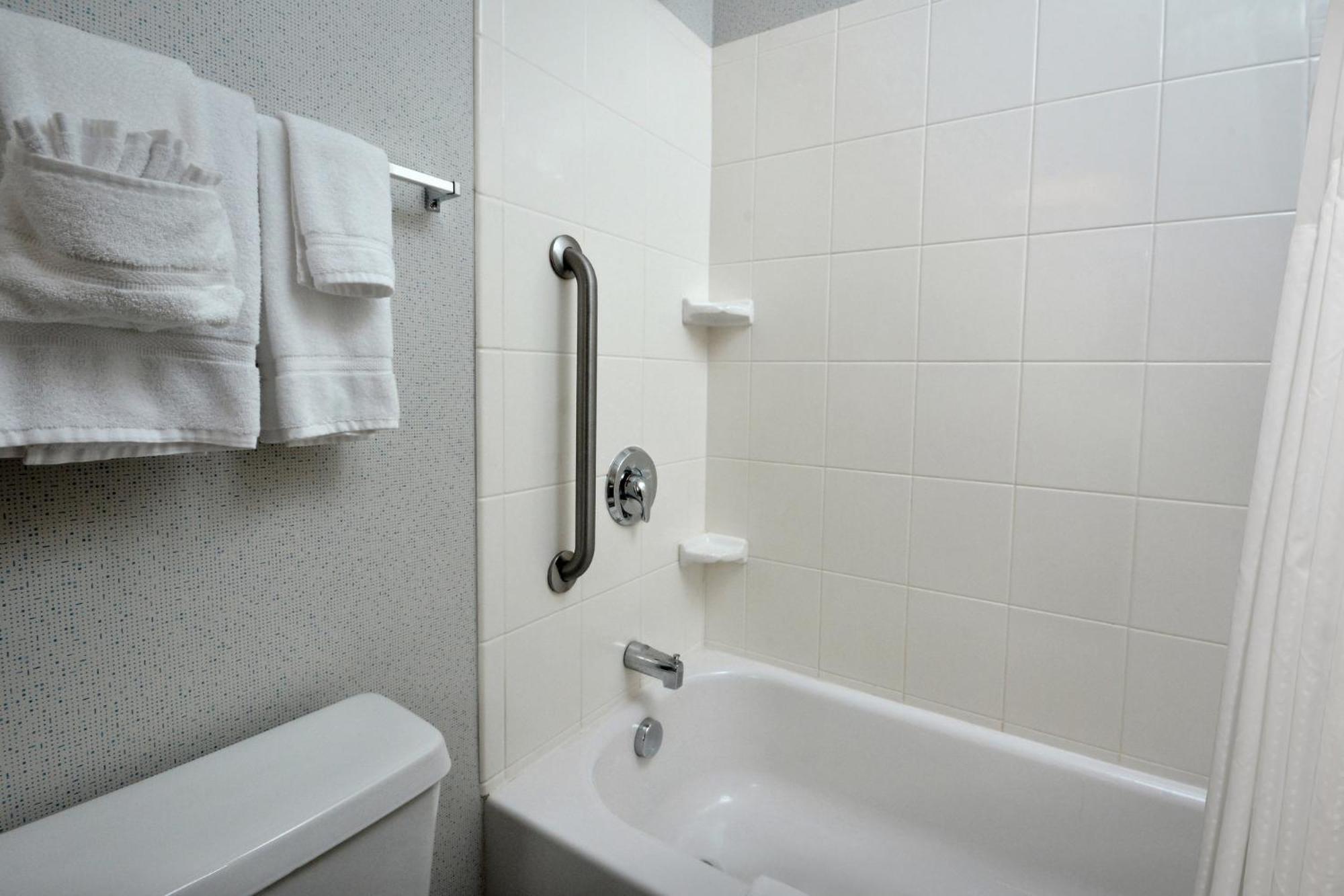 Holiday Inn Express Lynchburg By Ihg Zewnętrze zdjęcie