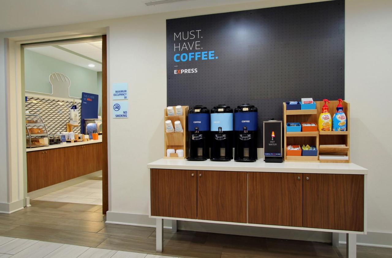 Holiday Inn Express Lynchburg By Ihg Zewnętrze zdjęcie
